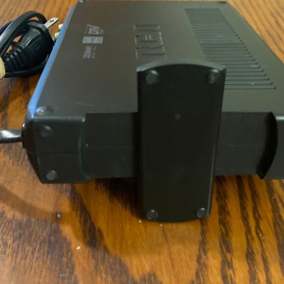 RCA DTA800B1 Digital-to-Analog TV Converter Box NO REMOTE - Picture 5 of 8